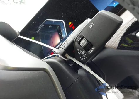 2025 BMW 3 Series 330I xDrive from USA, damaged, VIN 3MW89CW06S8F04799